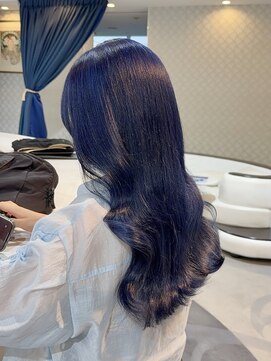 エアー 青山(AIR) ネイビーブルーハイトーンカラーレイヤーカット