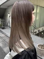 ティエラ 原宿 表参道(Tierra)&nbsp;〈Tierra毛利仁美〉ハイライトカラーで立体感と白髪ぼかし