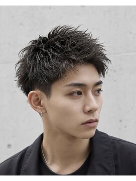 アクロ 中町店(ACRO) メンズカット/メンズパーマ/アップバング/テーパーフェード