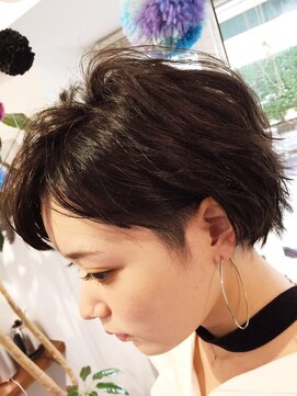 ルーツ(ROOTS) 大人のおしゃれショート