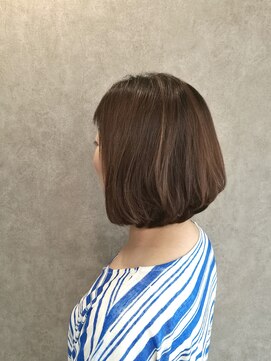 ヘアアンドスパ メロウ(hair and spa mellow) 大人前下がりボブ