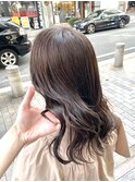 伸ばしかけヘア　透明感アッシュベージュ【坂根】