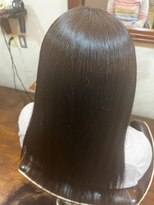 ラフ(RaF*) さらツヤ髪透明感×エアストレート×ダークグレージュ