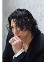 オルズ 渋谷(ALLZ)&nbsp;ミディアム黒髪センターパートウルフツイストスパイラルパーマ