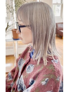 テラス(Terasu) 函館/ブリーチ/シルバーベージュ/大人可愛い