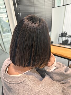 モイシェン(mauschen) ぼかしハイライトボブ