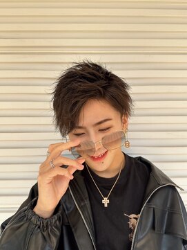 キング(K!ng) 縮毛矯正髪質改善ハイライトレイヤーカット枚方美容室エクステ