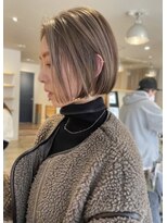 アオイ(aoi.)&nbsp;【ミニボブ/ベージュカラー/白髪ぼかし/30代/福岡薬院】