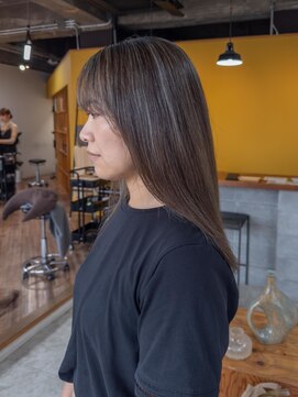 ノア(noa.) ミントベージュハイライトカラー