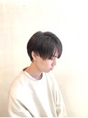 抜け感前下がりマッシュ