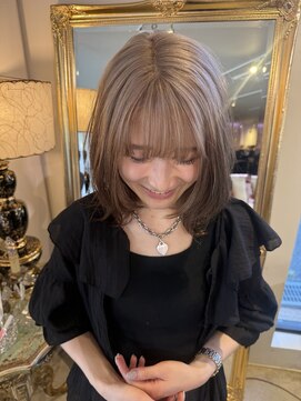 ジジ フルアヘッド(Gigi fullahead) ルーツカラー×ミルティベージュ