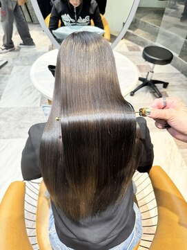 ロンド ロビン 栄(Lond robin) 縮毛矯正/髪質改善/艶カラー/韓国/レイヤー