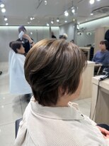 アッシュ 高幡不動店(Ash)&nbsp;白髪ぼかしハイライト髪質改善カラーくびれショート