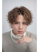 センターパート×波巻スパイラルパーマ＊