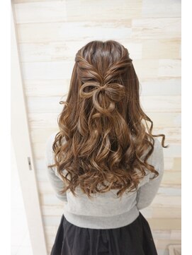 リサ 恵比寿(risa.) ふわふわリボンヘア