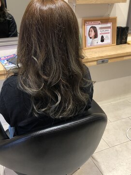 ヘア リミックス ダブル(hair remix W) ロングスタイル