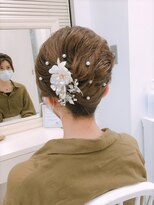 リサ 恵比寿(risa.)&nbsp;髪の短い方のスッキリまとめ髪