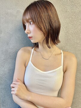 アイユー(ii+U) シルキーベージュ　ヘルシースタイル　ぱっつん前髪