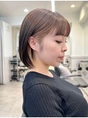 前下がりボブイヤリングカラー
