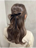上品な編み込みハーフアップで特別な日にも◎