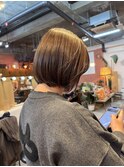 レイヤーボブカットブリーチなしヘーゼルベージュカラー韓国ヘア