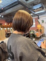 チャプター 問屋町(chapter) レイヤーボブカットブリーチなしヘーゼルベージュカラー韓国ヘア