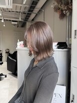 エラ(ere) 透明感ベージュ ハイトーンボブ マロンベージュ 1ブリーチ