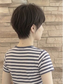 レウナ 外苑前(Reuna) 30代40代大人可愛いショート　コンパクト　黒髪アッシュ