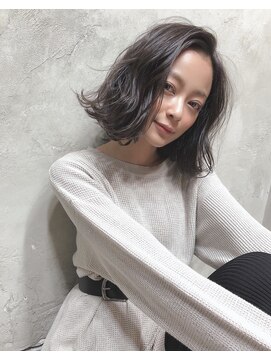 salon de MiLK 札幌大通店【サロン ド ミルク】 小顔魅せ前下がりボブ♪