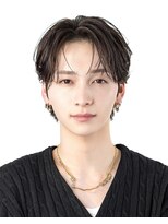 オーシャントーキョーオーバー 渋谷(OCEAN TOKYO OVER)&nbsp;センターパートフェザーパーマニュアンスパーマシャドウパーマ