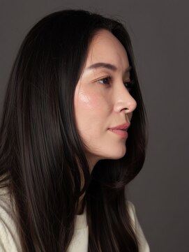 キヴィ(kivi) 美髪ストレートロング 自然な縮毛矯正×髪質改善