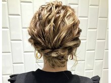 オーラビーヘアー(AURA b HAIR)の雰囲気（駅近でアップスタイルもご予約出来ます♪）