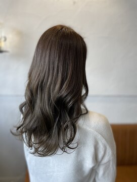 ヘアーアンドメイク シェリ(Hair&Make Cherie) ロング　グレージュカラー