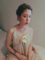 ニュアンスまとめ髪顔まわりパーマ前髪20代30代