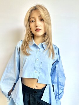 カケル(×.) NewJeans風/レイヤーストレート