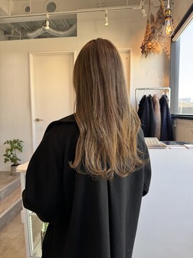 ロカ 表参道(loka) ニュアンスカラー/ミルクティーベージュ[表参道/ブリーチ]Mai