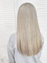 グロウトヨサキワン(GLOW TOYOSAKI ONE)&nbsp;外国人風ハイブリーチブロンドカラー