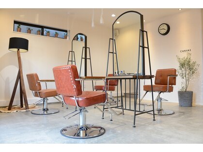 キャンバスヘア アトリエ(CANVAS HAIR ATELIER)の写真