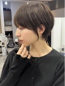 ビュー フクオカ(VIEW FUKUOKA) イメチェン小顔似合わせ30代40代50代グレージュショートボブ