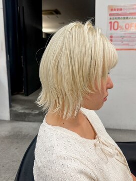 ラヴィ(LaVie produced by ApaKabar) 顔周りレイヤーボブ