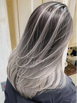 エノア 青山(ENORE) ハイライト/バレイヤージュ/グラデーションカラー/ダブルカラー