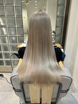 イルダバイグラッシー センター北(iluda by glassi)&nbsp;ハイトーンブロンド［伊左治祐未］