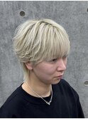 ホワイトフェザーハンサムショート #ハンサムショート#フェザー