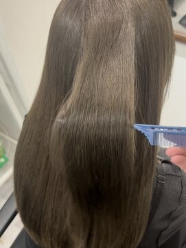 ロジャー(ROGER) オリーブベージュ(ブリーチなしWカラー)