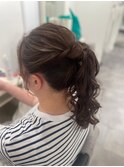 綺麗め高めポニーテール