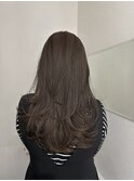 リーのトレンドヘア　ミディアムレイヤー/20代30代40代