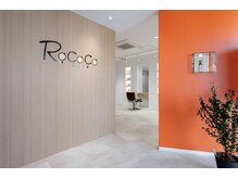 ロココ(ROCOCO)の雰囲気（ゆったり店前駐車場6台【髪質改善、白髪染め、トリートメント】）
