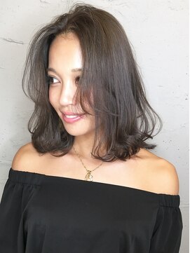 サロウィン 表参道(SALOWIN) ミディアムレイヤー 【SALOWIN 表参道】