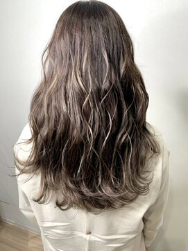 トータルビューティブレイクデュオ(TOTAL BEAUTY BREK DUO) ハイライトグレージュ