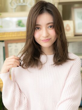 カバーヘア ブリス 川口(COVER HAIR bliss) ナチュラルアッシュ小顔抜け感センターパートa川口20代30代40代